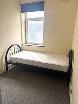 Penarth Road, Cardiff CF11, Room to rent