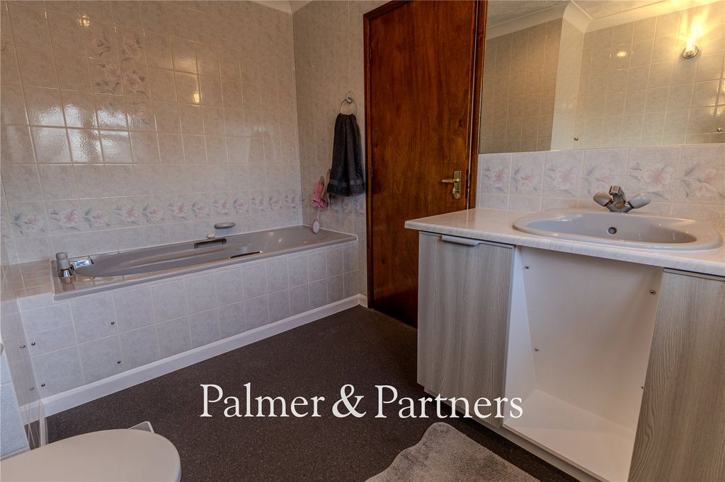 Additional image 13 of 5 bed detached house for salePost Office Road, Knodishall, Saxmundham, Suffolk IP17