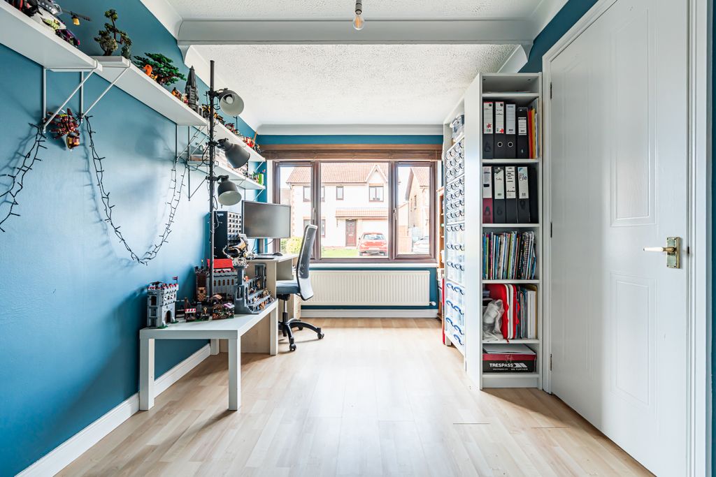 Additional image 9 of 4 bed villa for sale259 Guardwell Crescent, Edinburgh EH17