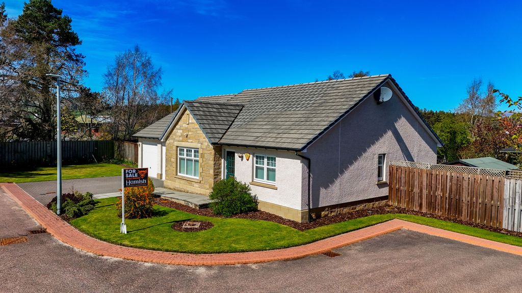 3 bed detached bungalow for saleThe Cairns, Muir Of Ord IV6