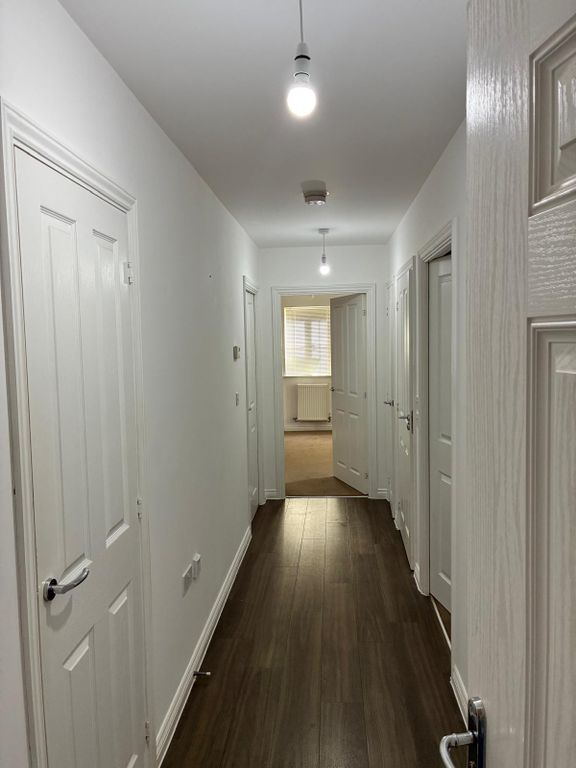 2 bed flat for saleTenor Close, Buckingham MK18 photo 3
