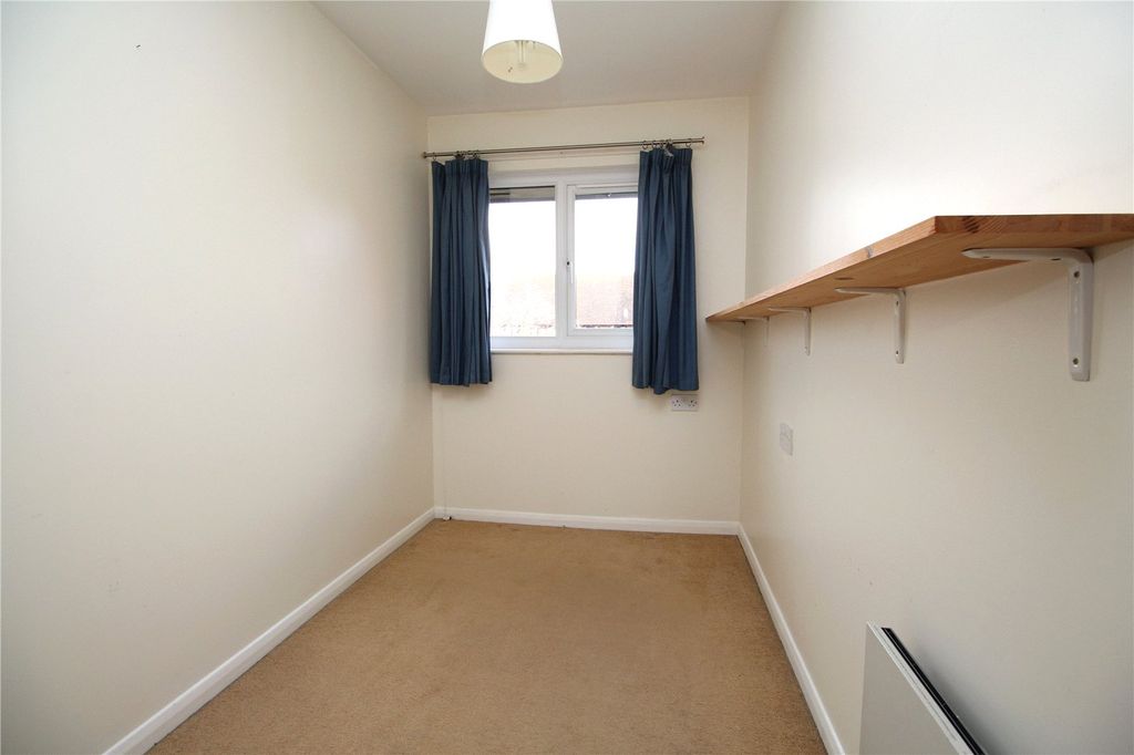 Additional image 5 of 2 bed flat for saleAdams Way, Alton, Hampshire GU34