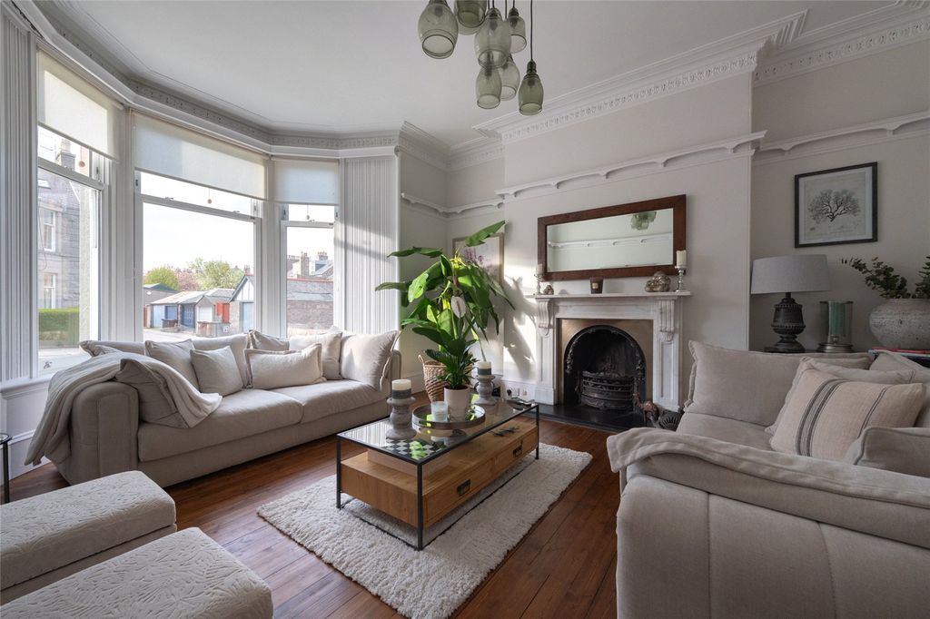Additional image 5 of 5 bed end terrace house for sale3 Carlton Place, Aberdeen AB15