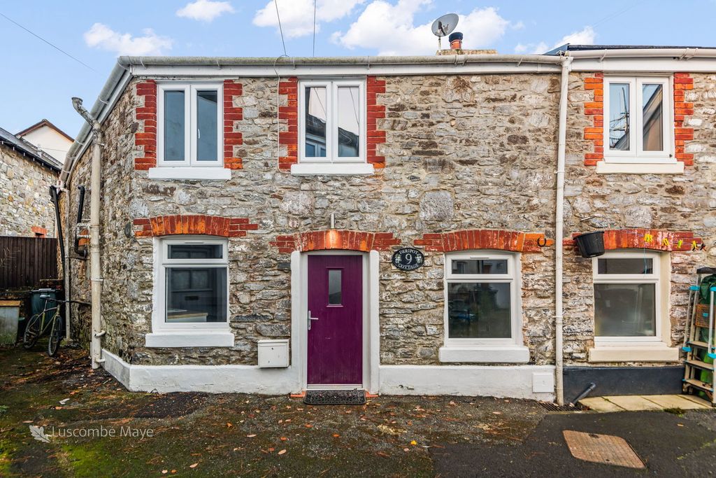 2 bed cottage for saleFore Street, Buckfastleigh TQ11