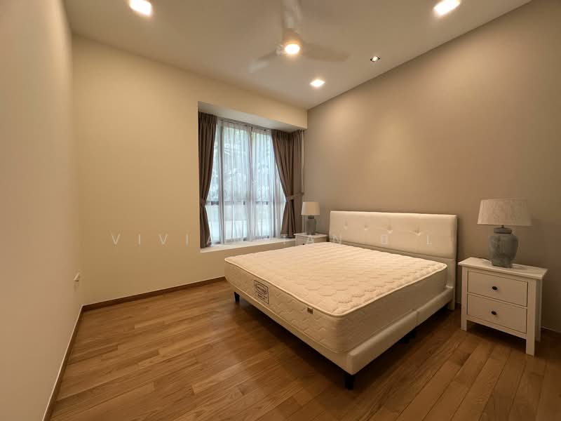 Additional image 5 of Buckley Classique