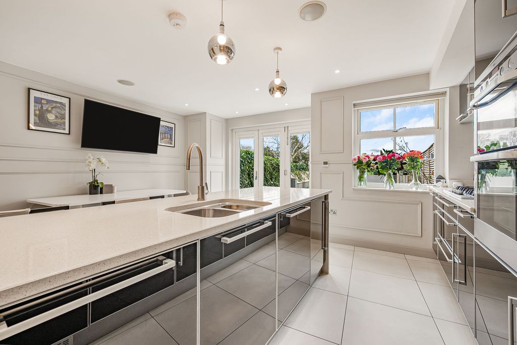 Additional image 7 of 3 bed terraced house for saleMerrymans Lane, Alderley Edge SK9