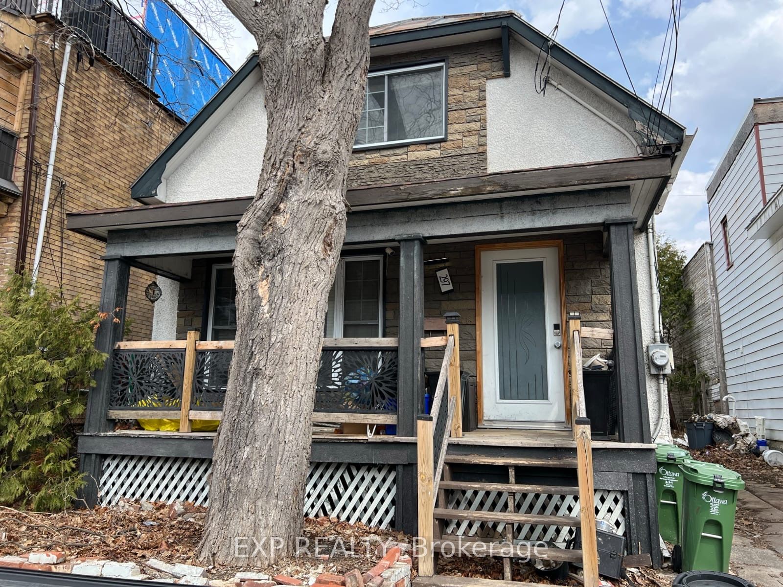 297 Cyr Avenue, Ottawa, ON, K1L 7N6