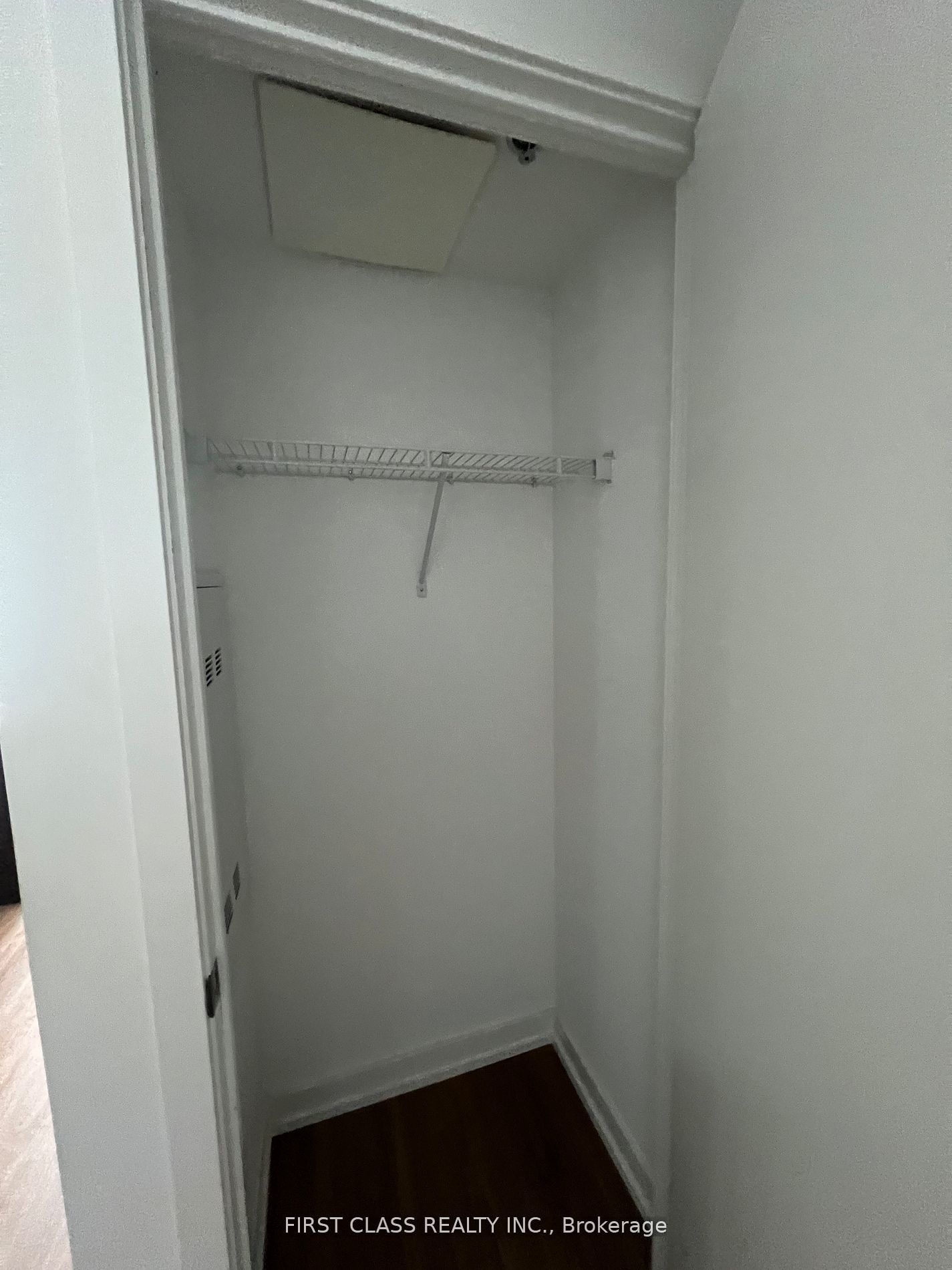 Additional image 3 of 2405-203 College Street, Toronto, ON, M5T 0C8