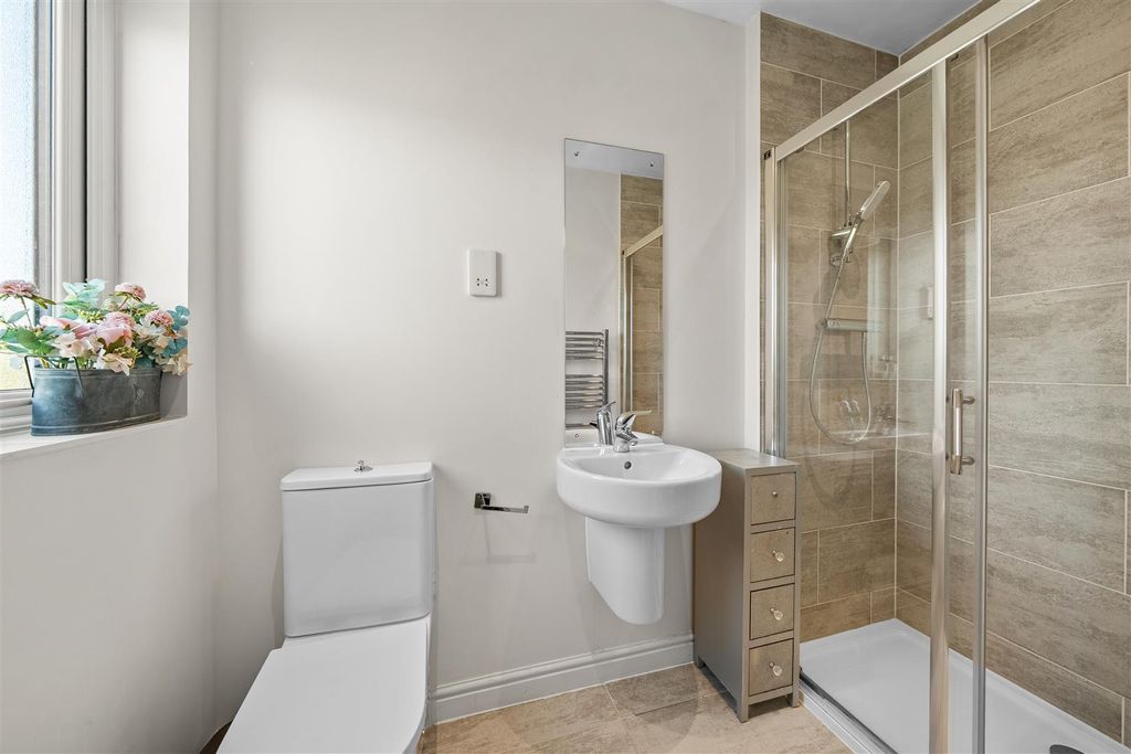 Additional image 13 of 4 bed town house for saleHawker Drive, Addlestone KT15