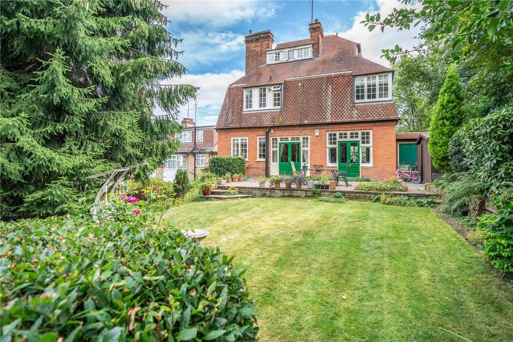 Additional image 2 of 5 bed detached house for saleWestbury Road, Buckhurst Hill, Essex IG9