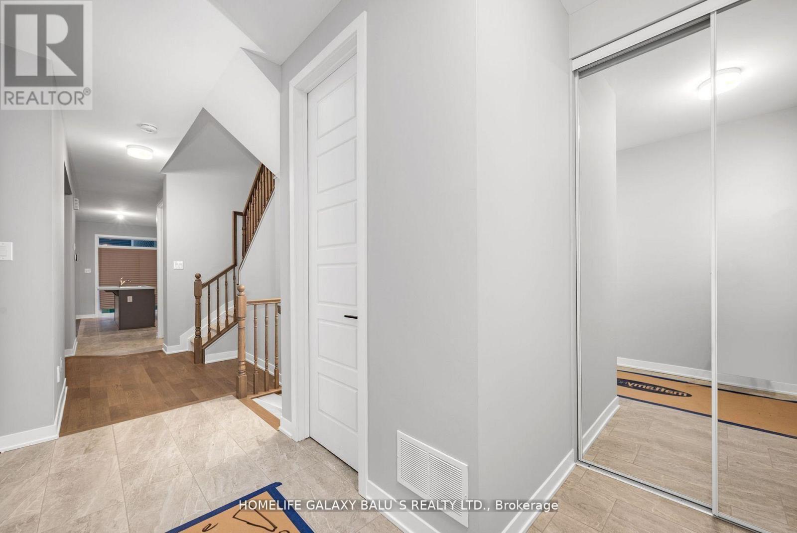 Additional image 2 of 308 Crossway Terrace, Ottawa, ON, K2S2Y8
