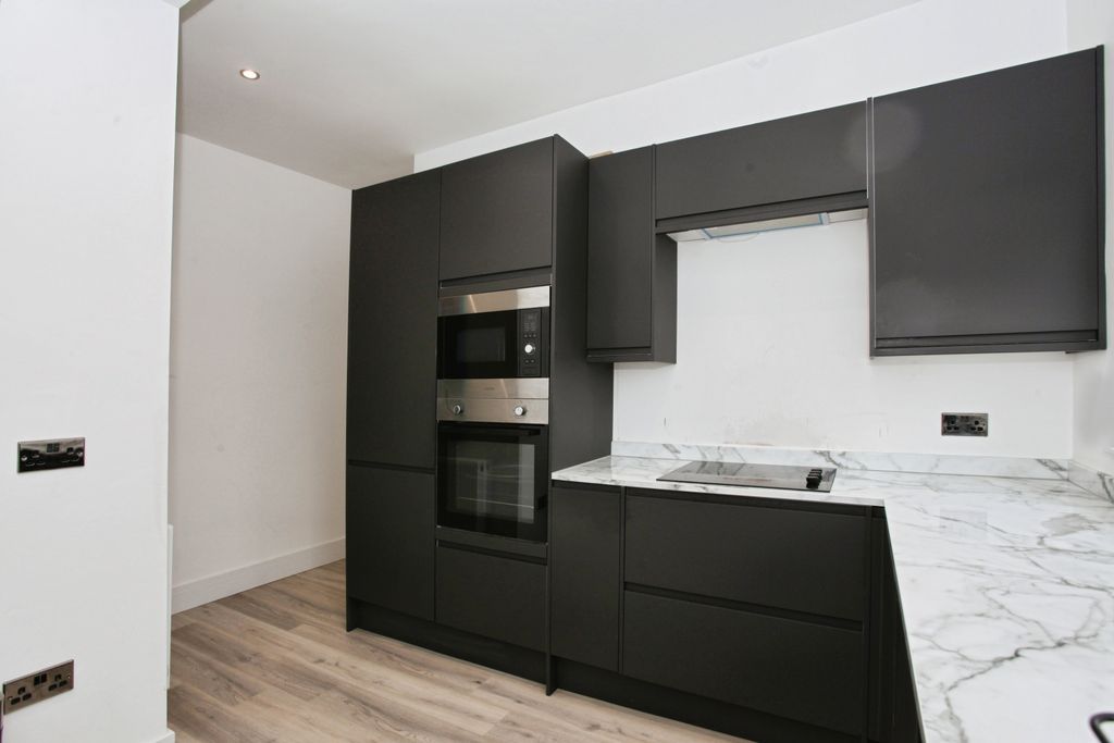 Additional image 2 of 2 bed flat for saleMalpas Road, Newport NP20