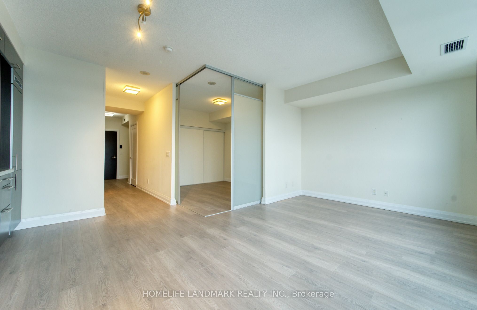 Additional image 3 of 2009-2 Anndale Drive, Toronto, ON, M2N 0G5