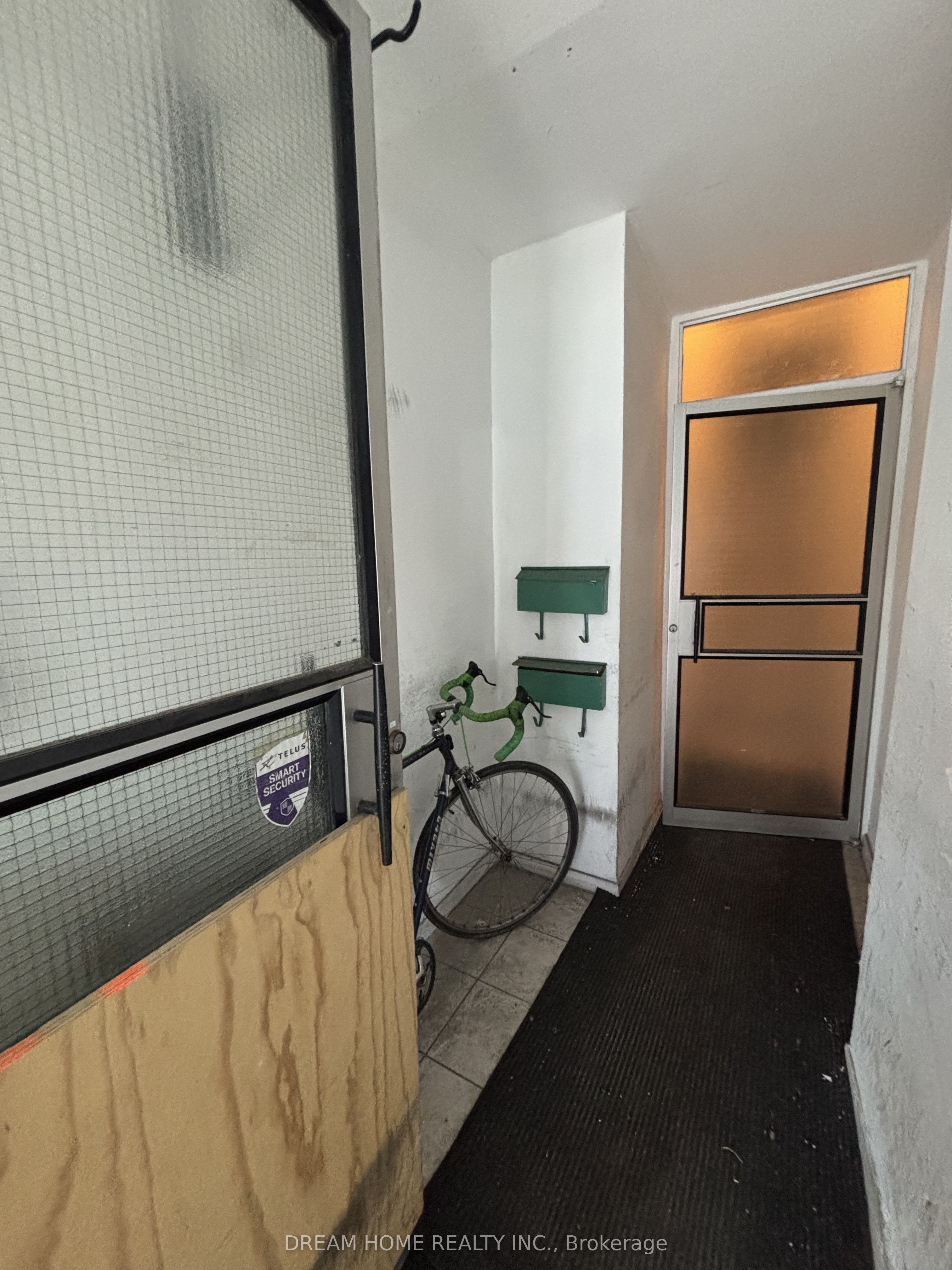 Additional image 2 of 400 Parliament Street, Toronto, ON, M5A 2Z7