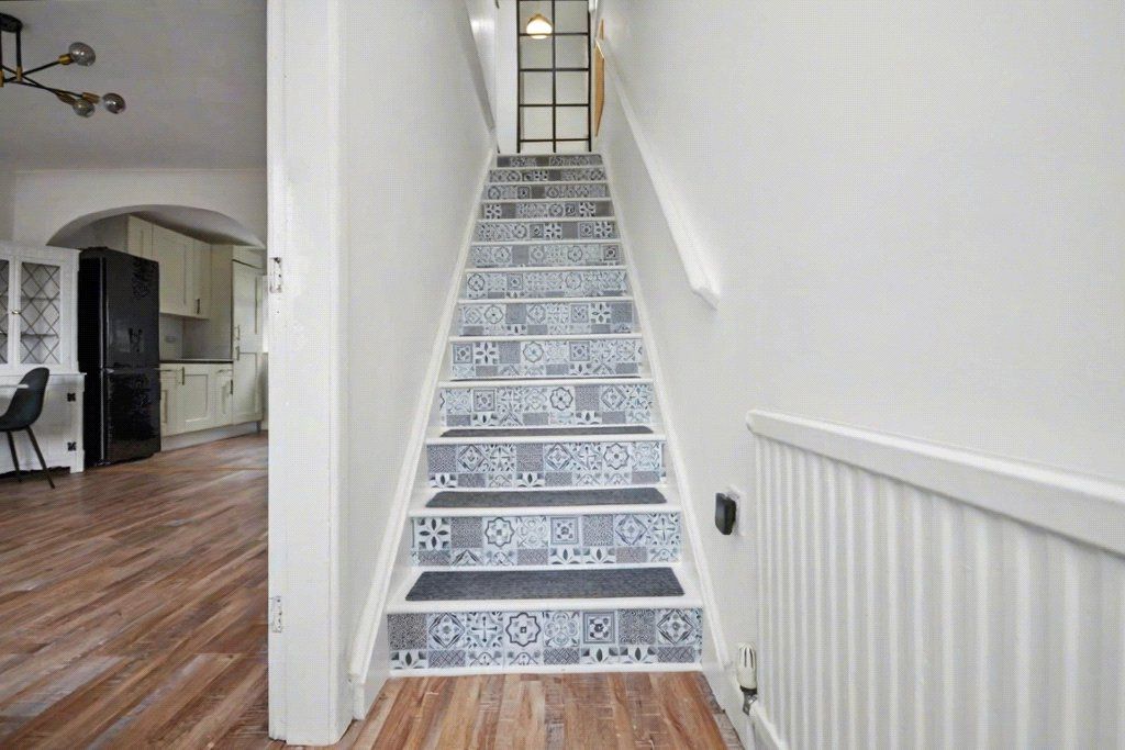 Additional image 5 of 3 bed semi-detached house for saleWheelwright Close, Leeds, West Yorkshire LS12