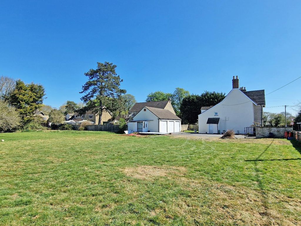 Additional image 31 of 6 bed detached house for saleFringford Road, Caversfield, Bicester OX27