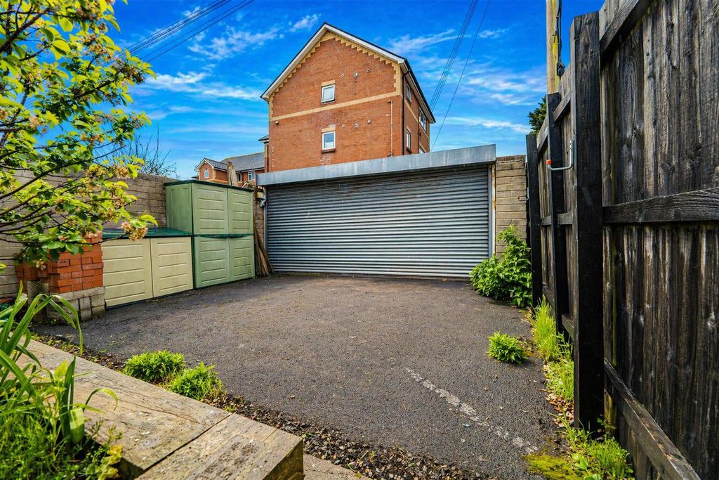 Additional image 42 of 5 bed semi-detached house for saleThe Parade, Barry CF62