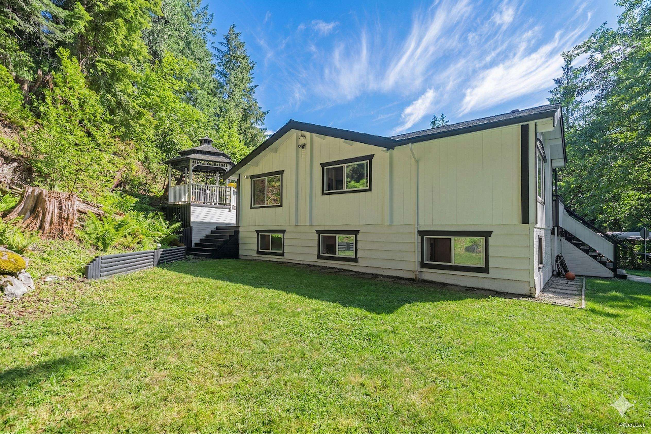 Additional image 3 of 3870 Emerald Drive, North Vancouver, BC, V7R 3B8