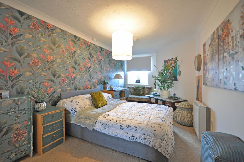 Additional image 7 of 1 bed property for saleMonmouth Court, Newport NP20
