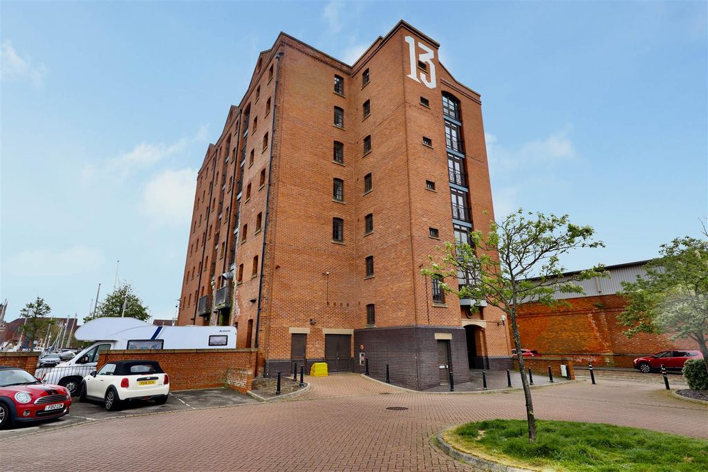 1 bed flat for saleKingston Street, Hull HU1