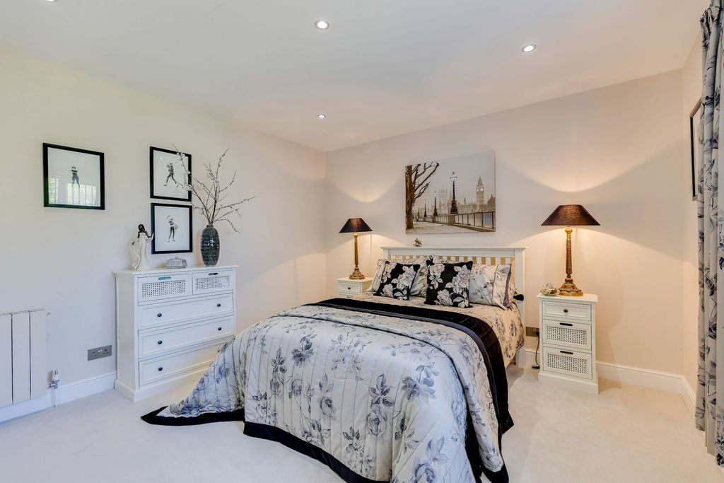 Additional image 37 of 4 bed detached house for saleWern Fawr Lane, Old St Mellons, Cardiff CF3