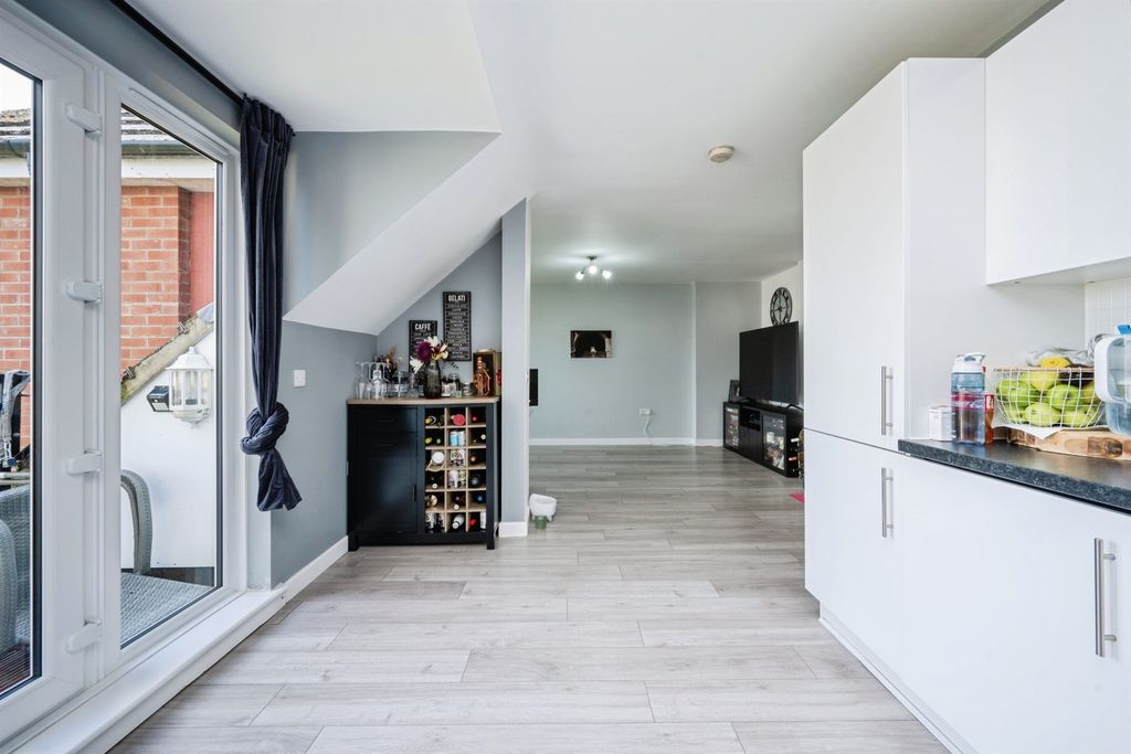 Additional image 10 of 2 bed flat for salePalgrave Road, Bedford MK42