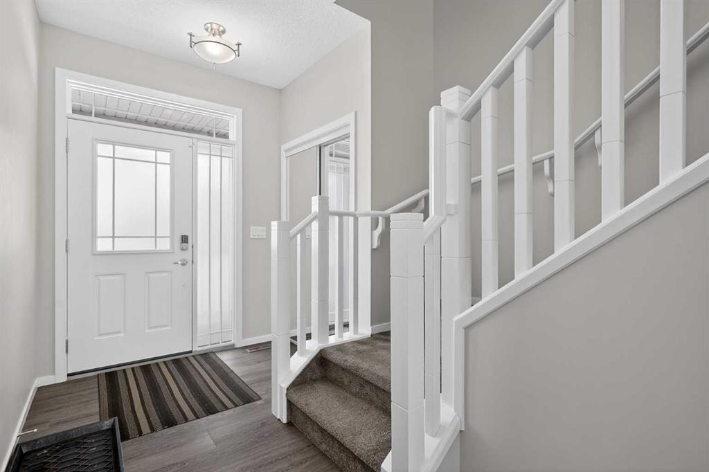 Additional image 6 of 154 Yorkstone Way SW, Calgary, AB, T2X 4S3