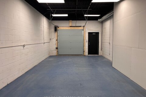 Additional image 4 of C-37 Chauncey Avenue, Toronto, ON, M8Z 2Z2