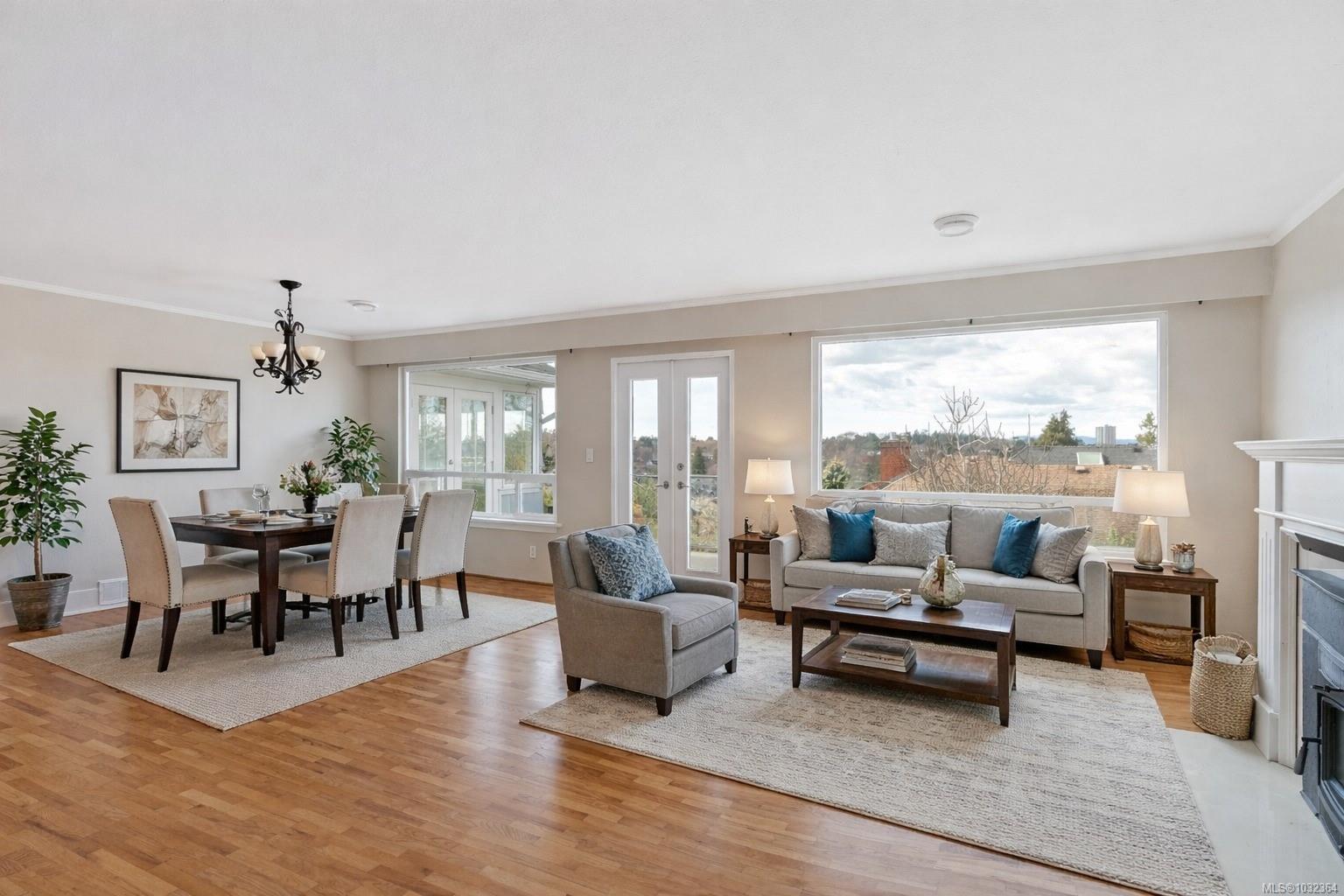 Additional image 3 of 310 Windermere Place, Victoria, BC, V8S 3J3