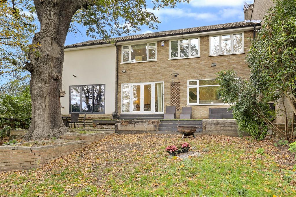 Additional image 27 of 5 bed semi-detached house for saleArdmore Lane, Buckhurst Hill IG9