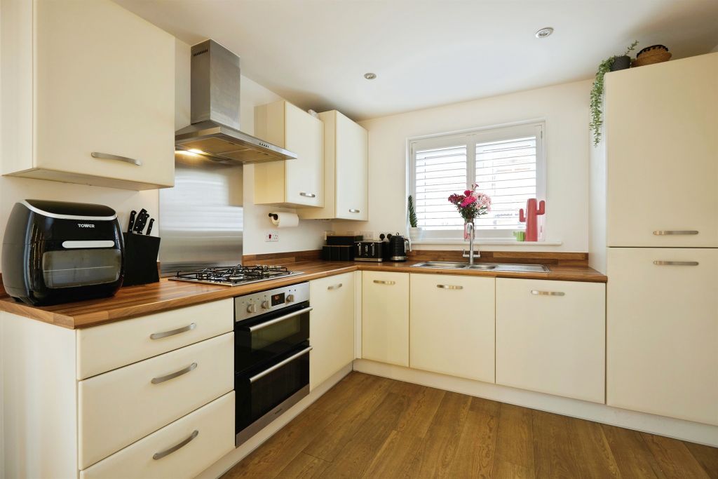 Additional image 3 of 3 bed detached house for saleAlmsford Close, Ansford, Castle Cary BA7