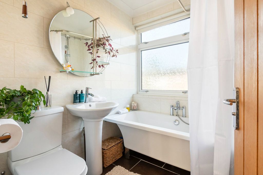 Additional image 23 of 4 bed detached house for saleFen Road, Cambridge CB4
