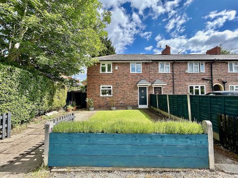 Westcott Avenue, Withington M20