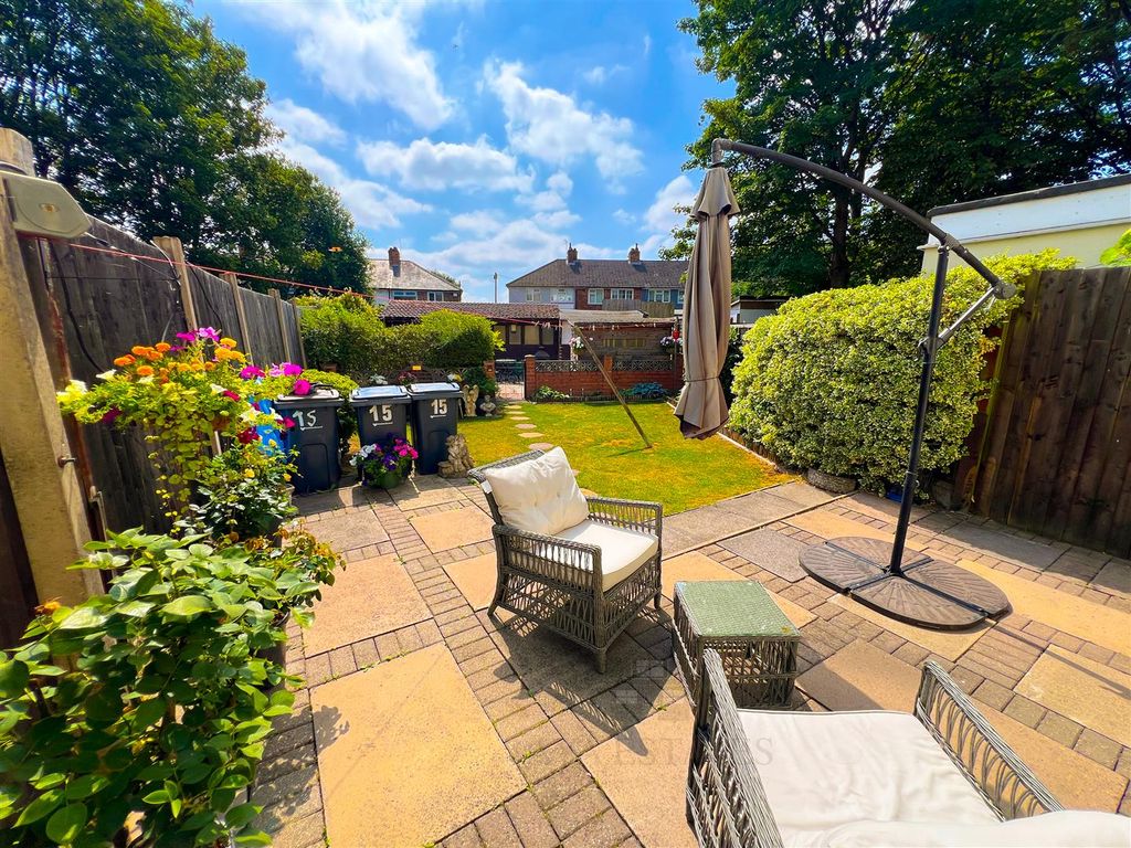 4 bed terraced house for saleOtley Grove, Birmingham B9