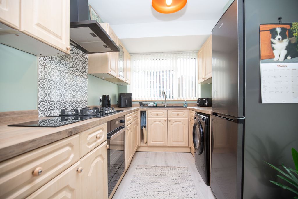 Additional image 9 of 3 bed semi-detached house for saleOakwood Close, Grendon, Warwickshire CV9