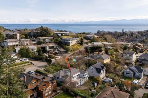 Additional image 8 of 310 Windermere Place, Victoria, BC, V8S 3J3