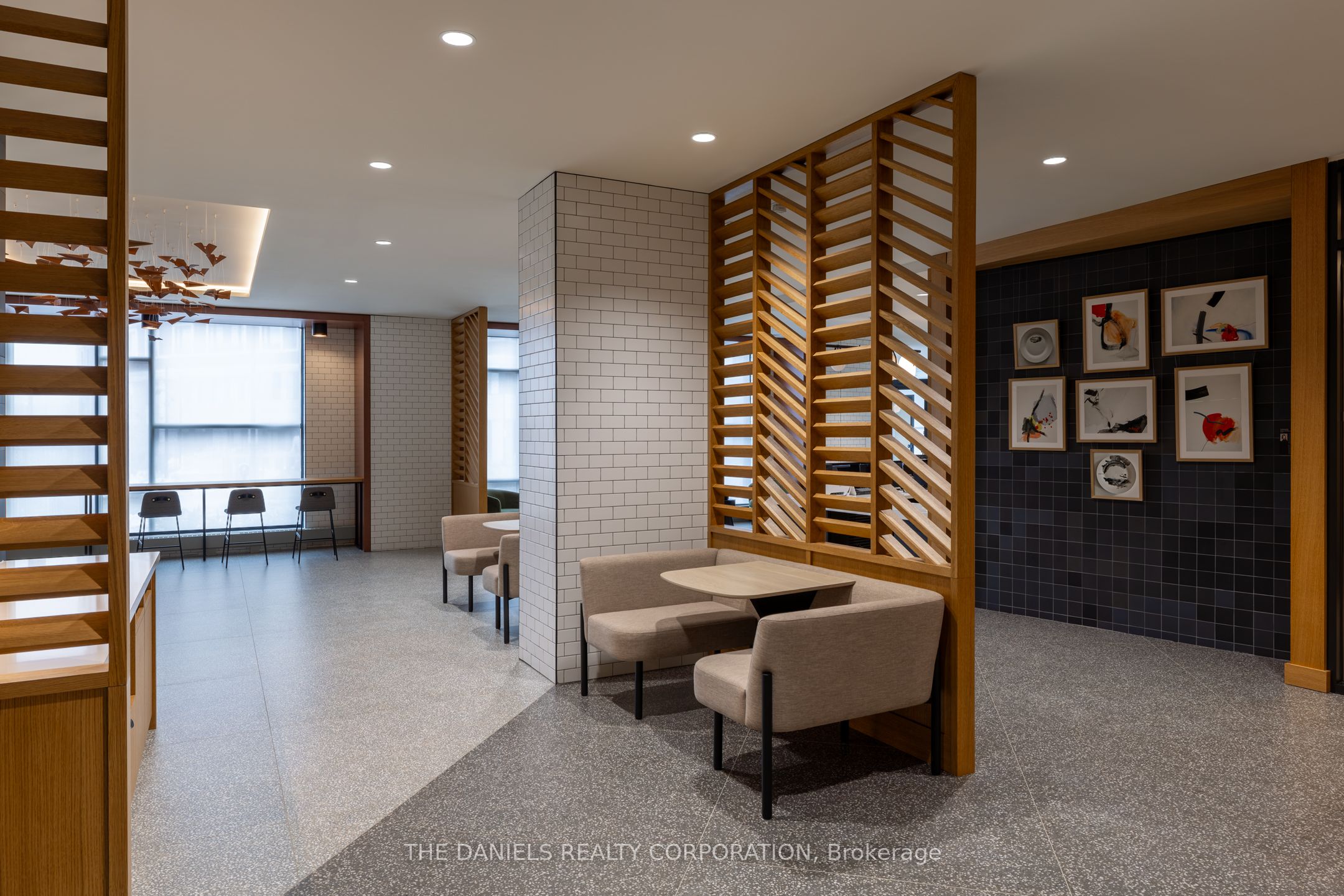 Additional image 4 of 510-2495 Eglinton Avenue W, Mississauga, ON, L5M 2T2