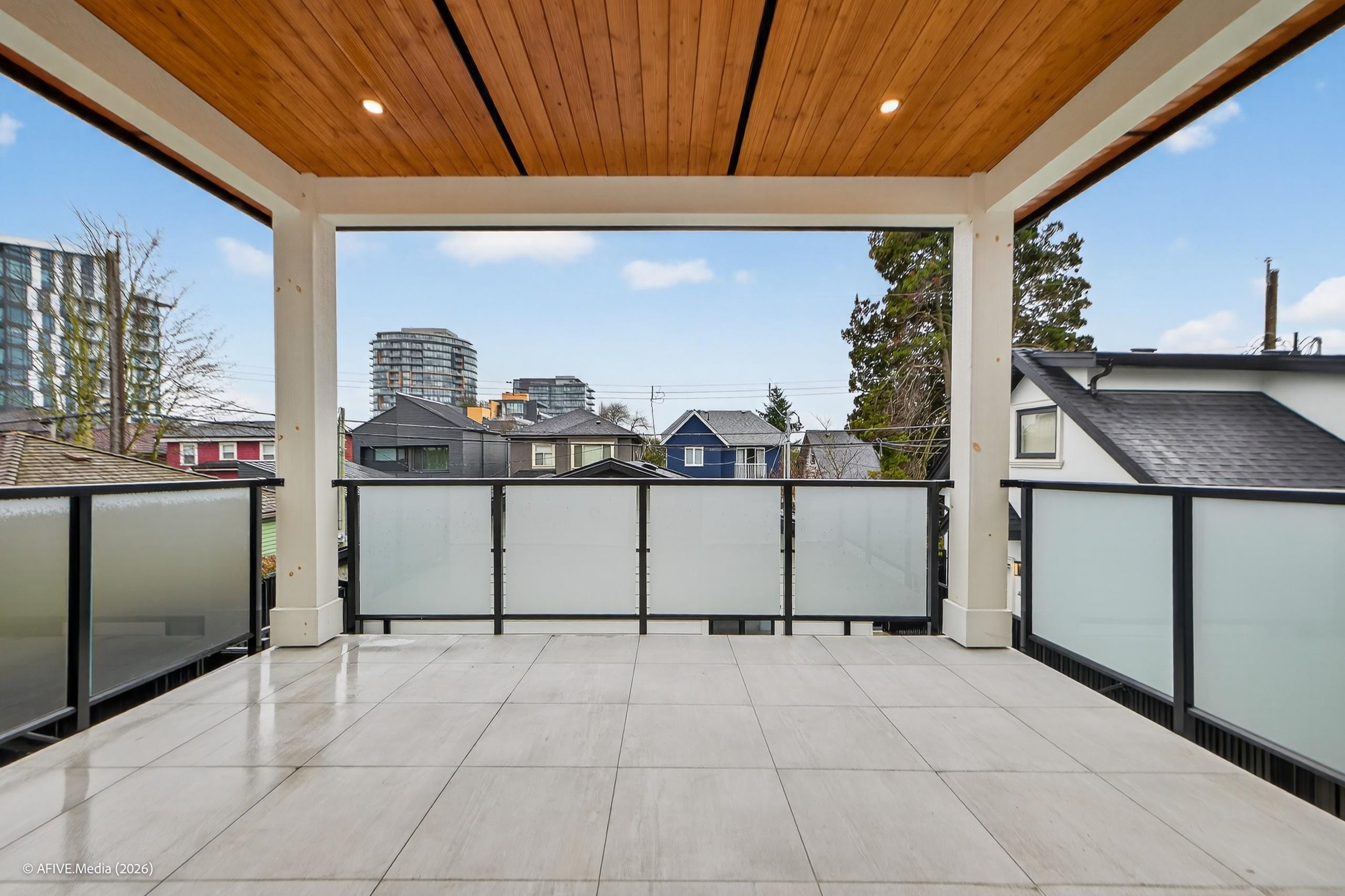 Additional image 2 of 1554 66th Avenue W, Vancouver, BC, V6P 2R9