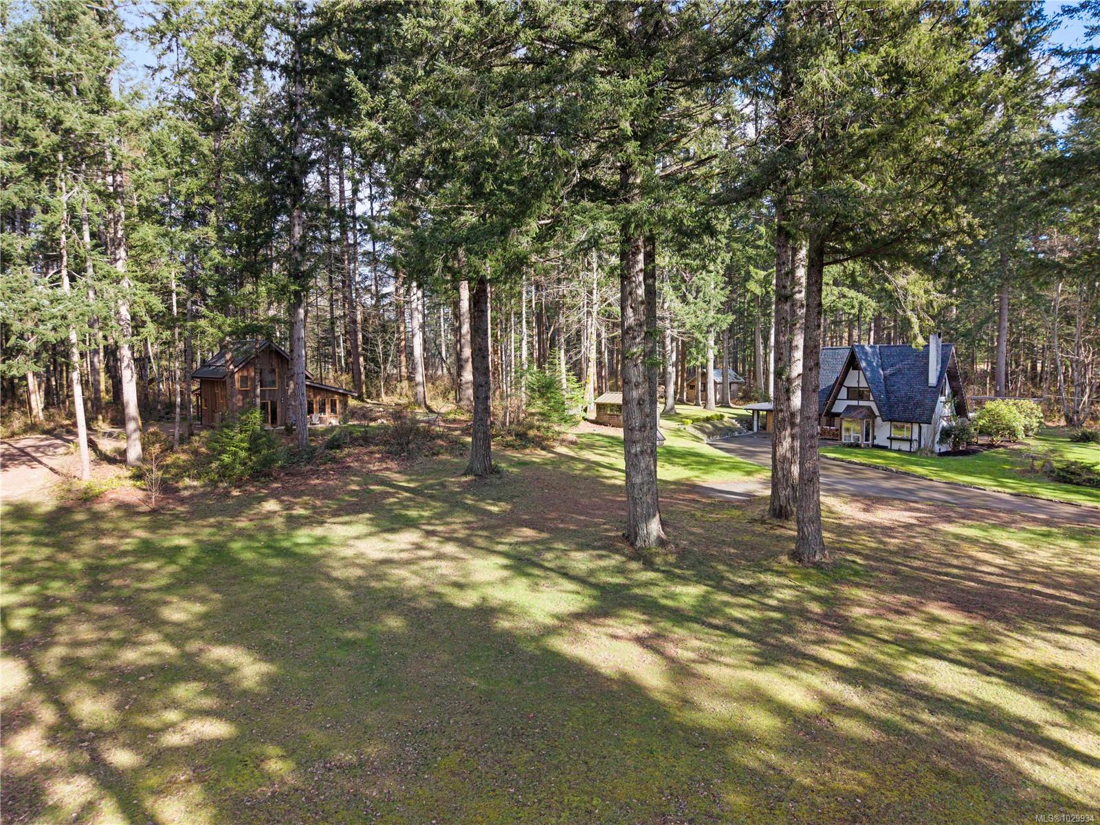 2138 Left Road, Courtenay, BC, V9J 1T9