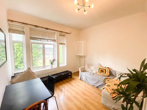 Brondesbury Road, Kilburn, London NW6