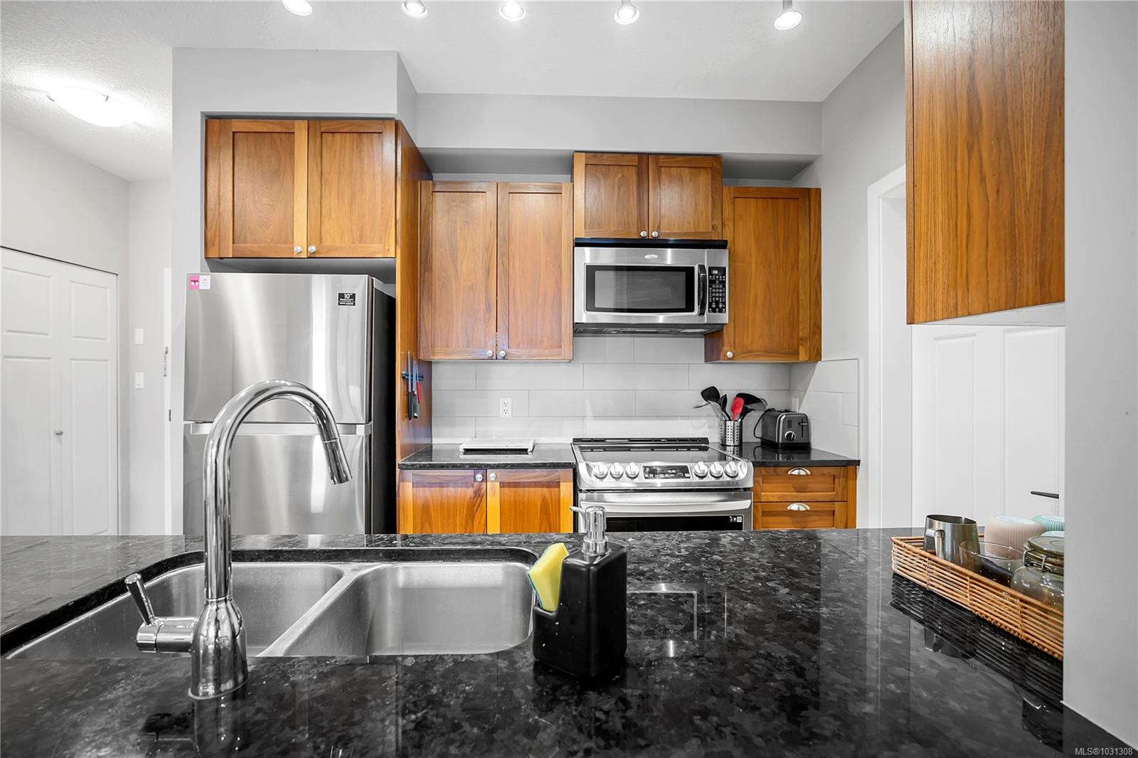Additional image 4 of 315-99 Chapel Street, Nanaimo, BC, V9R 5H3