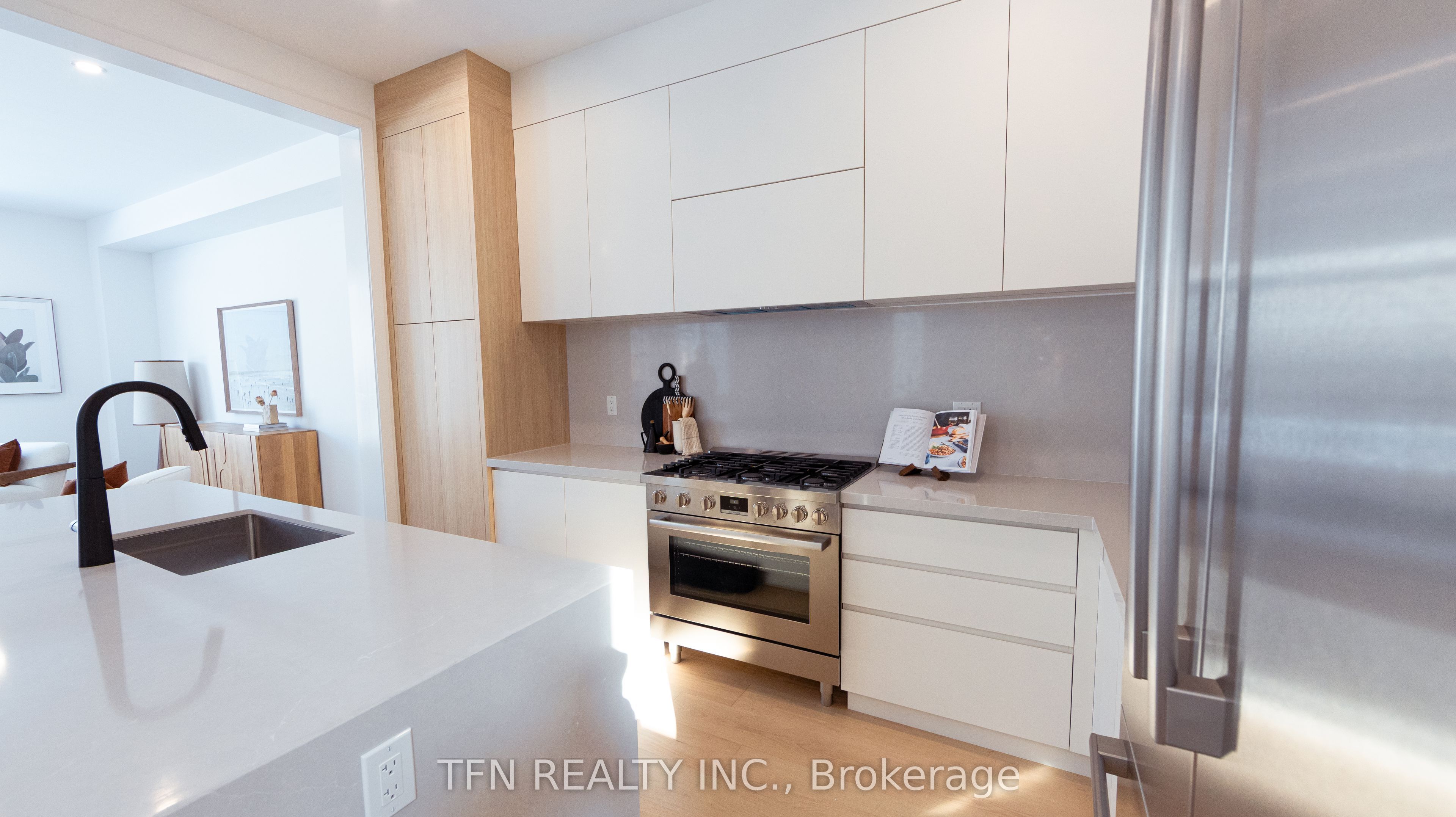 Additional image 3 of 12 Imogene Court S, Richmond Hill, ON, L4C 6J7