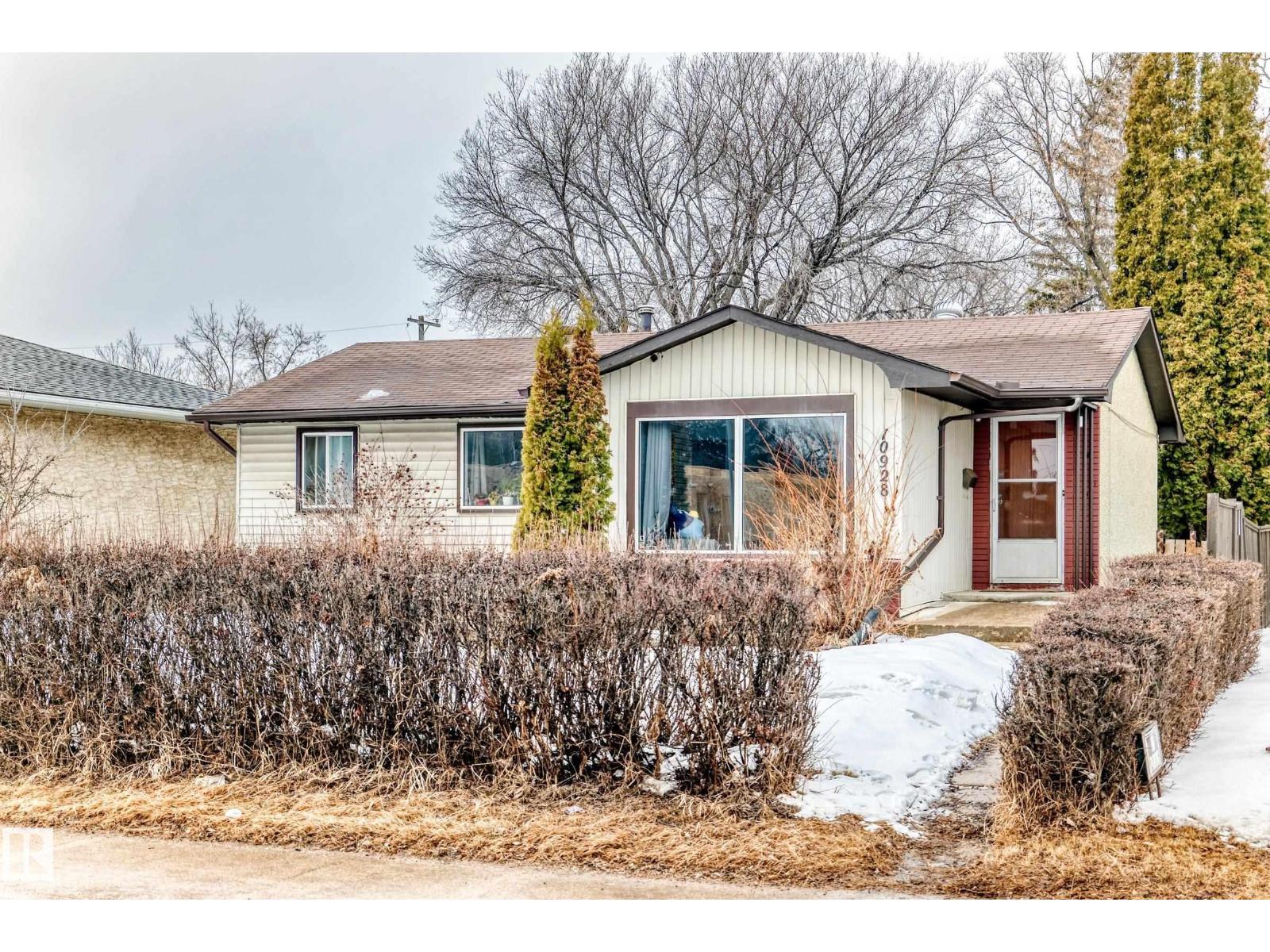 Additional image 2 of 10928 149 Street NW, Edmonton, AB, T5P1M6
