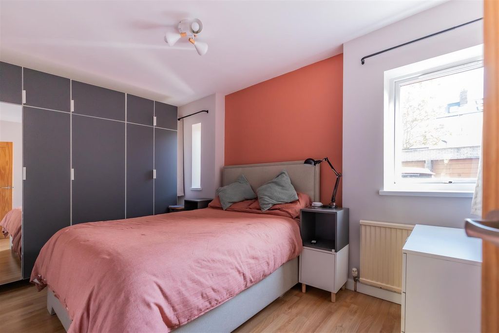 Additional image 7 of 2 bed flat for saleCowper Place, Roath, Cardiff CF24