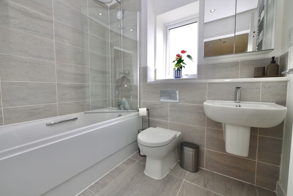 Additional image 22 of 3 bed detached house for saleSwan Road, Lakeside, Bessacarr DN4