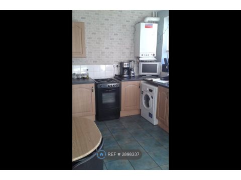 Hilton Road, Wolverhampton WV4