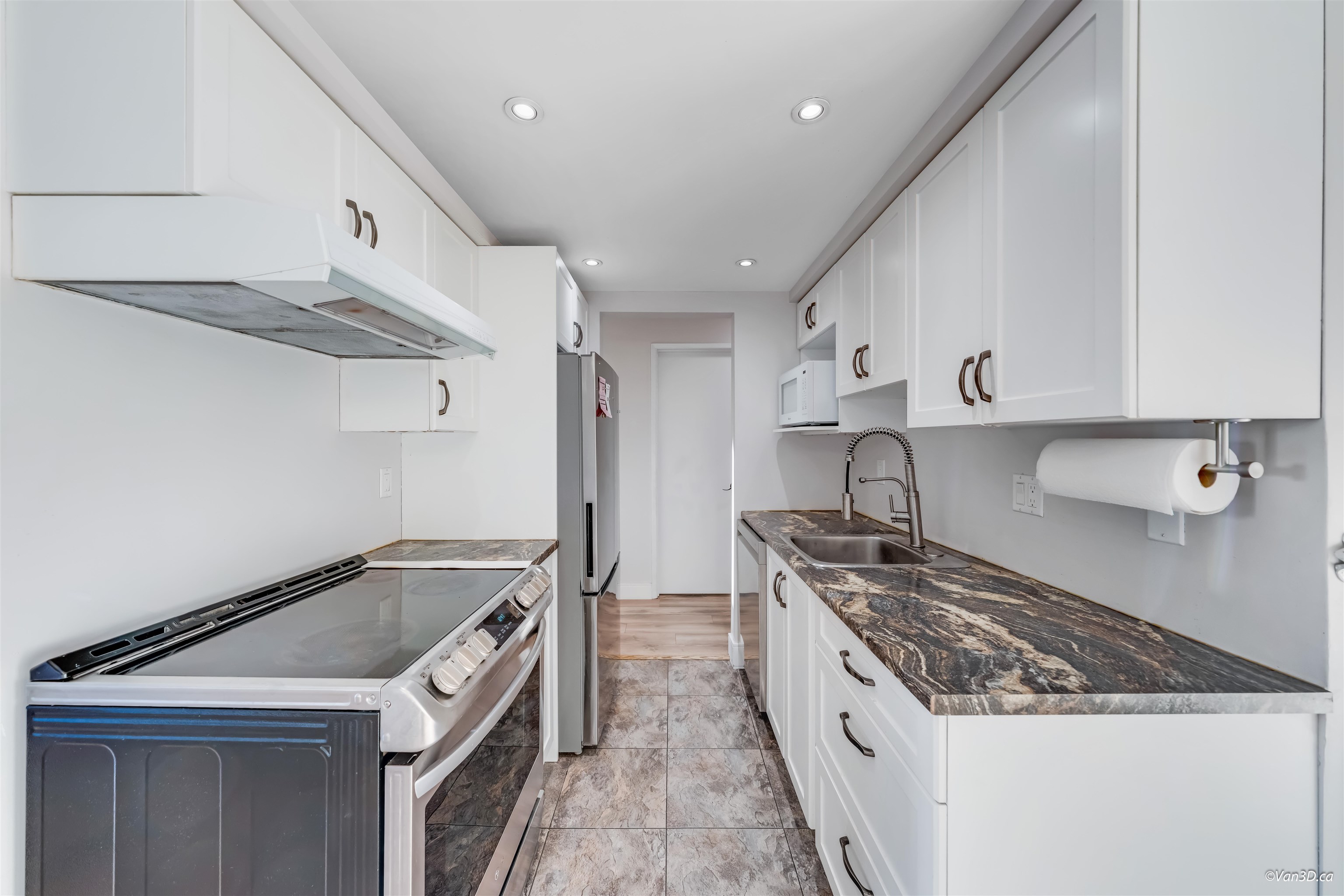 Additional image 2 of 320-3080 Lonsdale Avenue, North Vancouver, BC, V7N 3J5