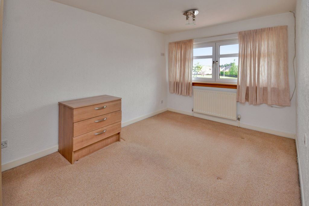Additional image 10 of 3 bed semi-detached house for saleOlifard Avenue, Bothwell, Glasgow, South Lanarkshire G71