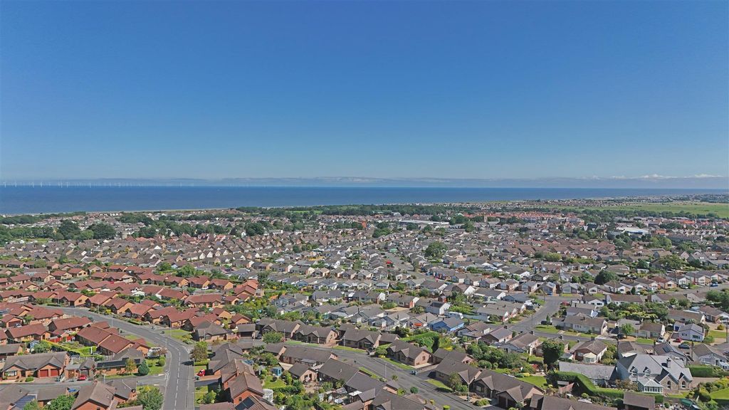 Additional image 2 of 4 bed detached house for saleLon Y Berllan, Abergele, Conwy LL22