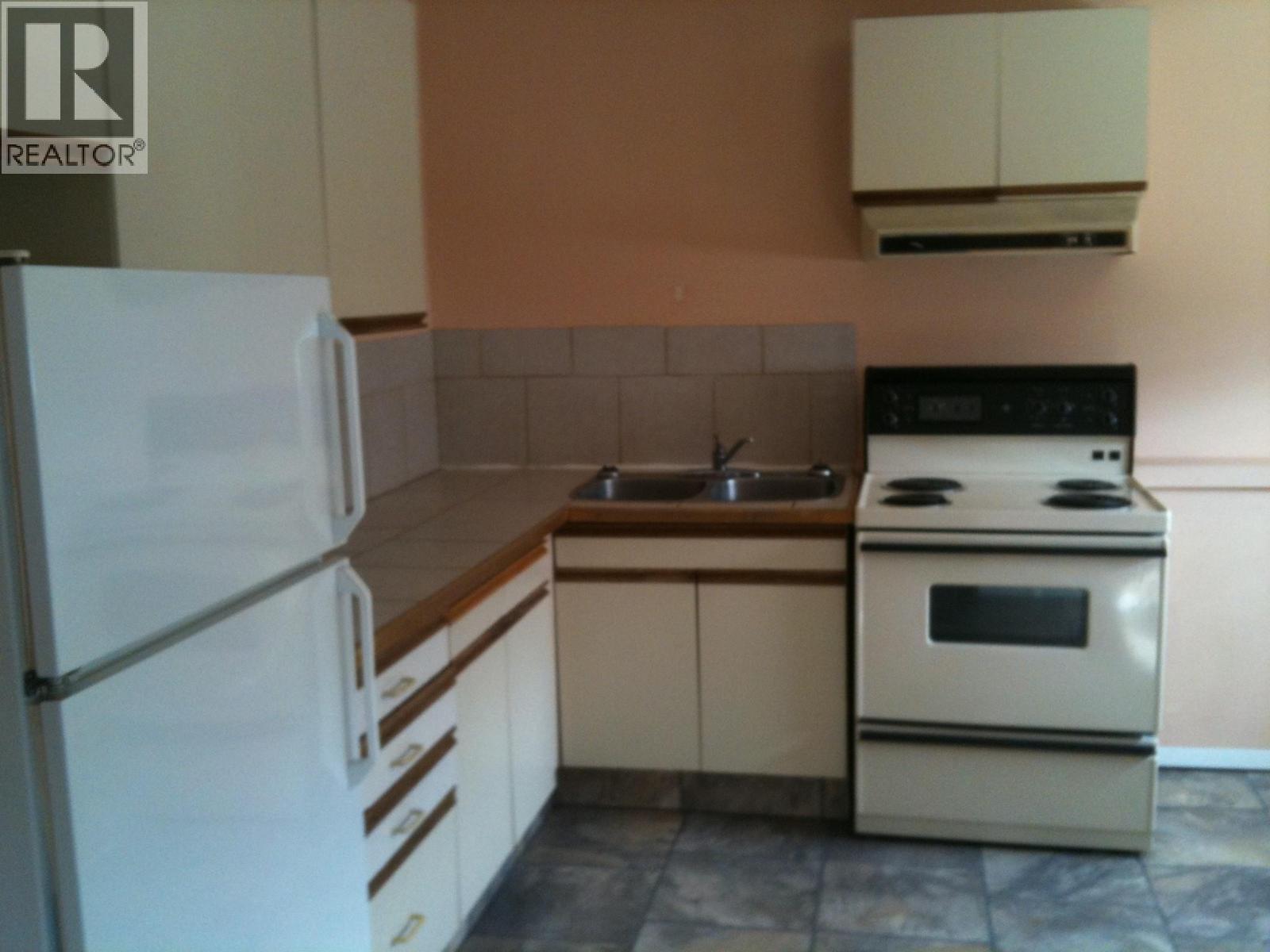Additional image 3 of 2112 Ethel Street, Kelowna, BC, V1Y2Z8